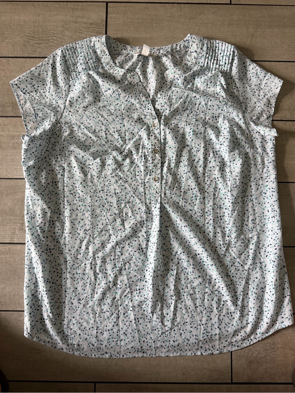 croft & barrow Light Blue Floral Pintuck Button-Front Blouse